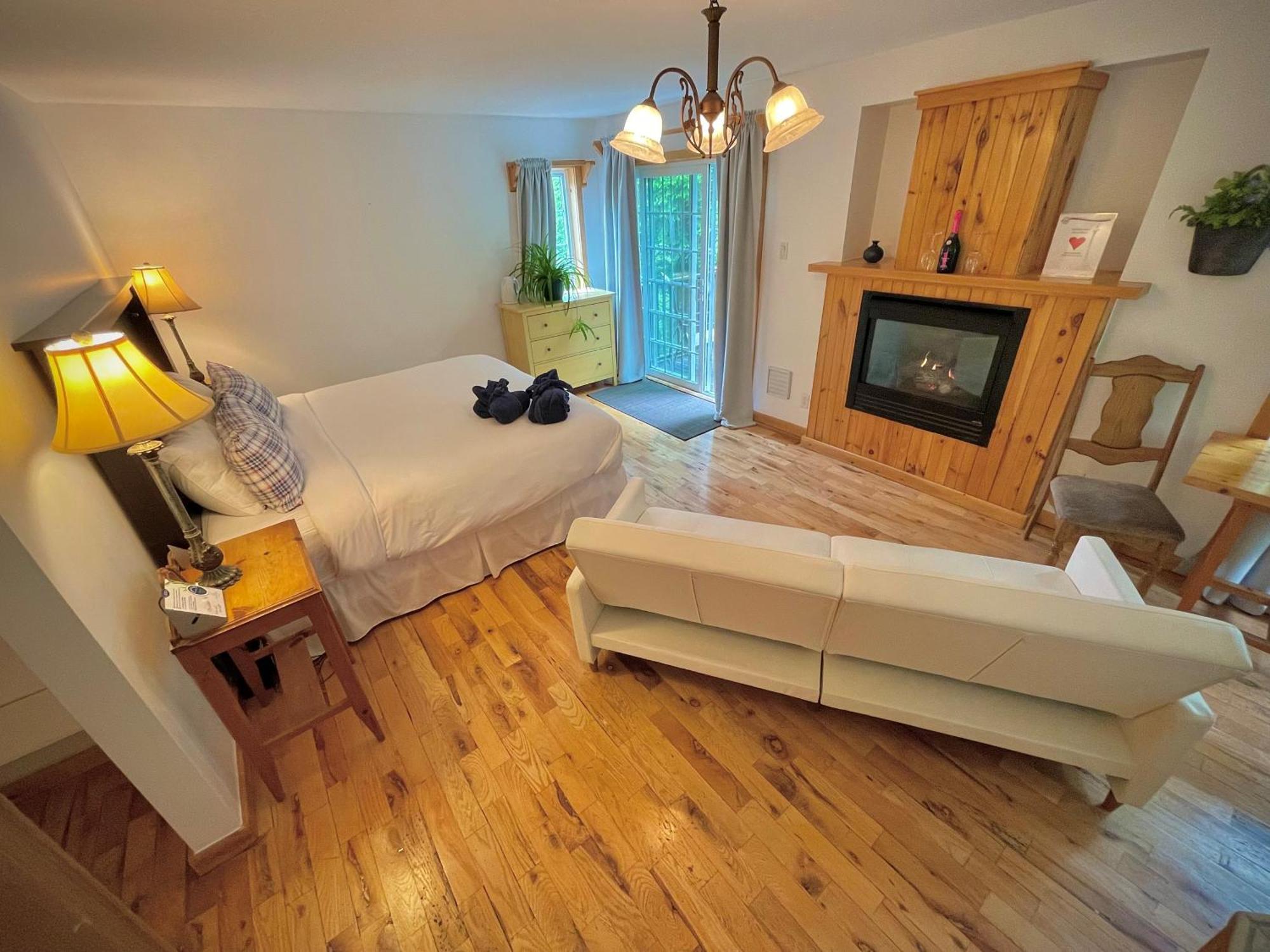 Auberge Spa & Beaux Reves Sainte-Adèle Εξωτερικό φωτογραφία